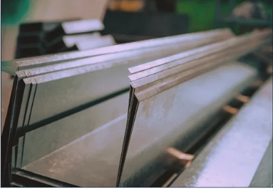 Plegado CNC de chapas